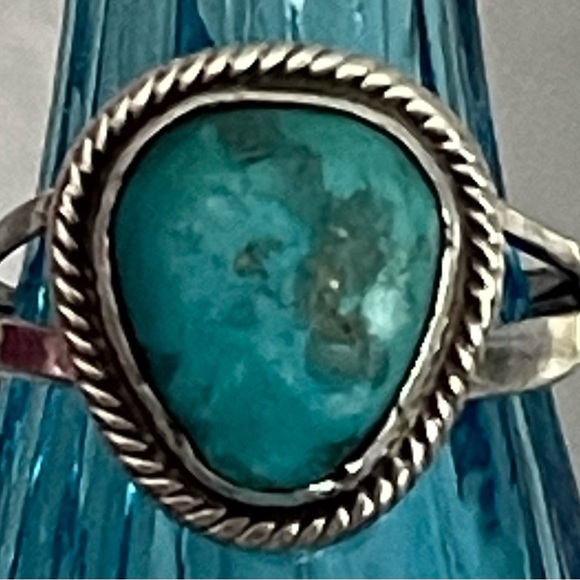 Lois Hill & Vintage Turquoise Rings - Picture 7 of 10